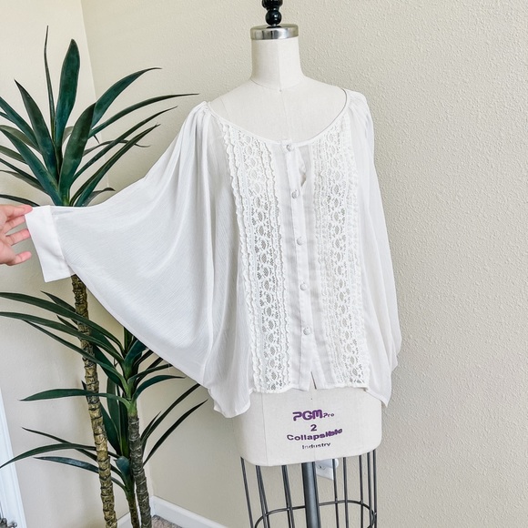 Dolce Vita Tops - Dolce Vita DV Lace Dolman Blouse sz XS